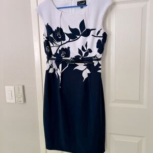 Elegant Floral Dress in Navy and White